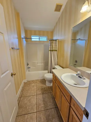 $1,895 | 3283 Emerson Lane, Tallahassee, FL 32317