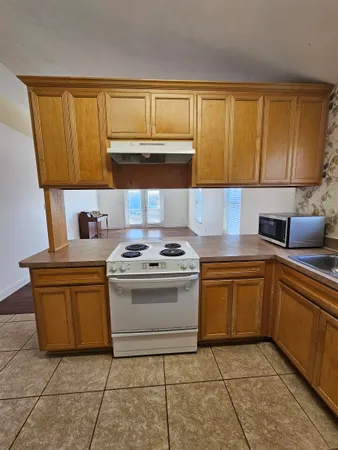 $1,895 | 3283 Emerson Lane, Tallahassee, FL 32317