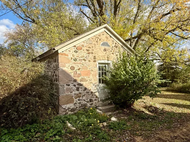 $349,000 | 8878 Orchard Valley Road, Farmington, WI 53090