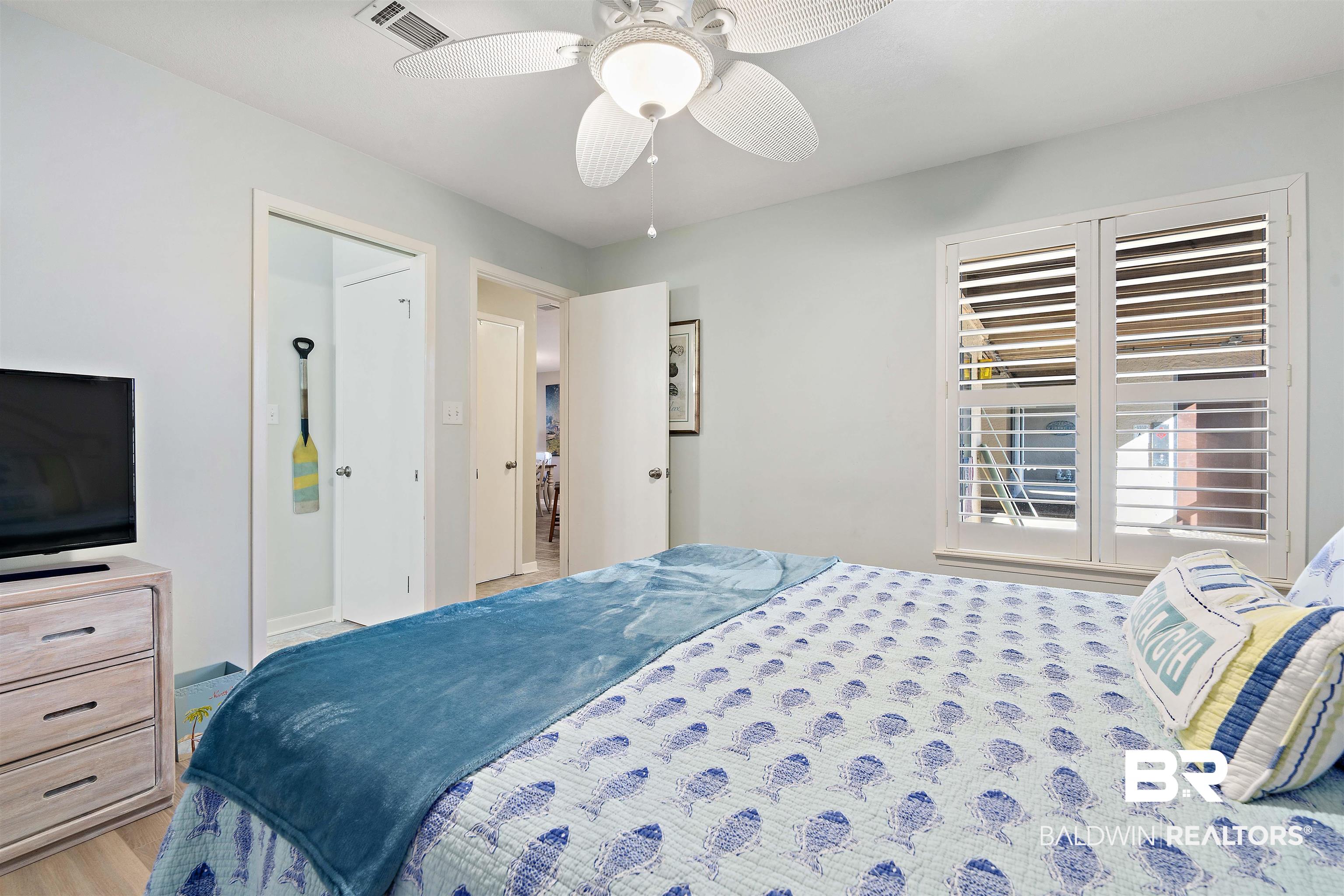 4723 Port Side Lane, Unit 101 Gulf Shores, AL 36542 - Photo 20 of 48 Bedroom 2