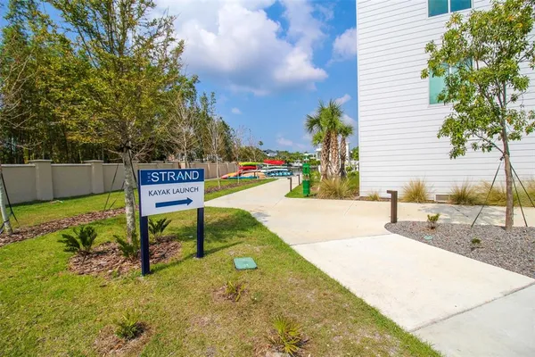 $3,900 | 1703 North Tamiami Trail, Unit B406, Sarasota, FL 34236