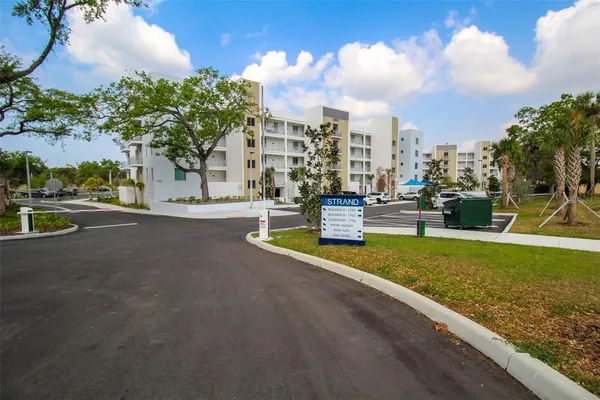 $3,900 | 1703 North Tamiami Trail, Unit B406, Sarasota, FL 34236