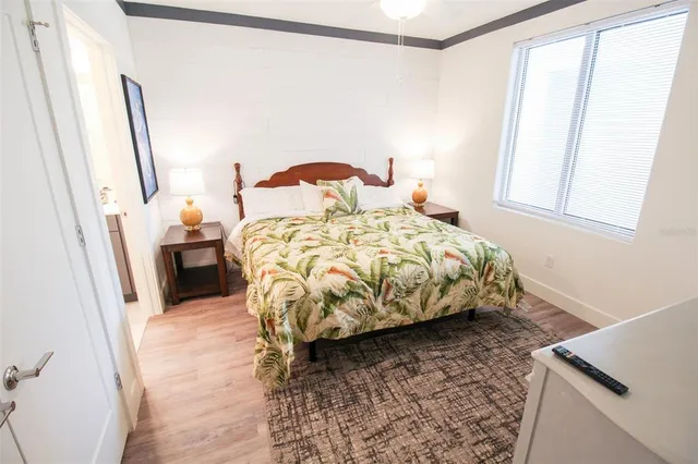 $3,900 | 1703 North Tamiami Trail, Unit B406, Sarasota, FL 34236