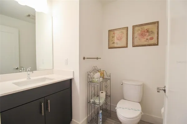 $3,900 | 1703 North Tamiami Trail, Unit B406, Sarasota, FL 34236