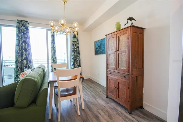 $3,900 | 1703 North Tamiami Trail, Unit B406, Sarasota, FL 34236