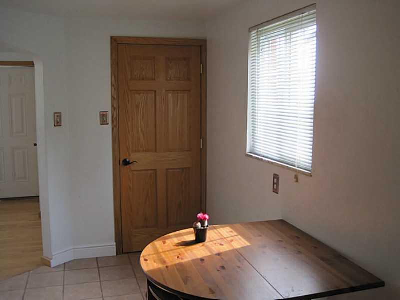 1490 Rydal Street Pittsburgh, PA 15205 - Photo 4 of 25 Kitchen.