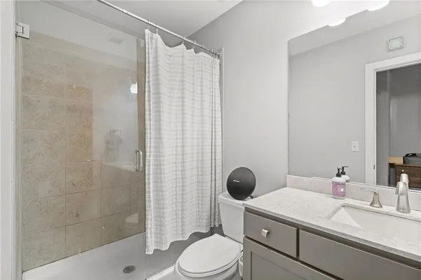 $199,000 | 712 Broadway Boulevard, Unit 401, Kansas City, MO 64105