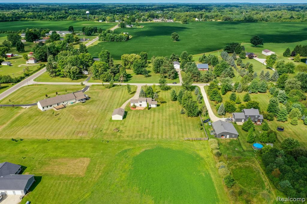 8038 Duquette Road Yale, MI 48097 - Photo 6 of 32