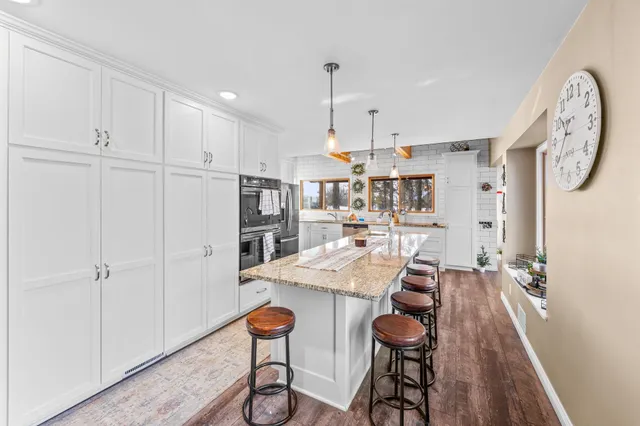 $749,900 | 33 Halsey Avenue Southeast, Buffalo, MN 55313