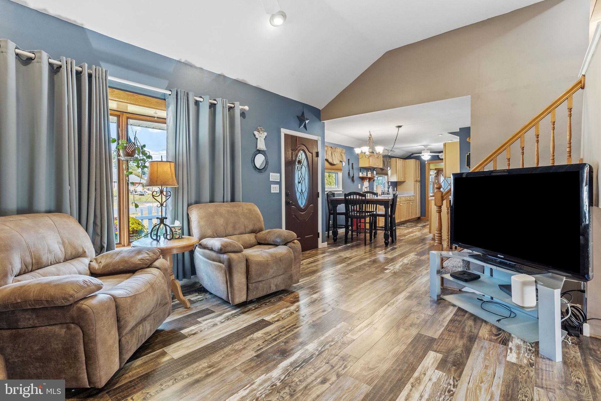 810 Colby Avenue Delran, NJ 08075 - Photo 7 of 33 a living room with furniture and a flat screen tv