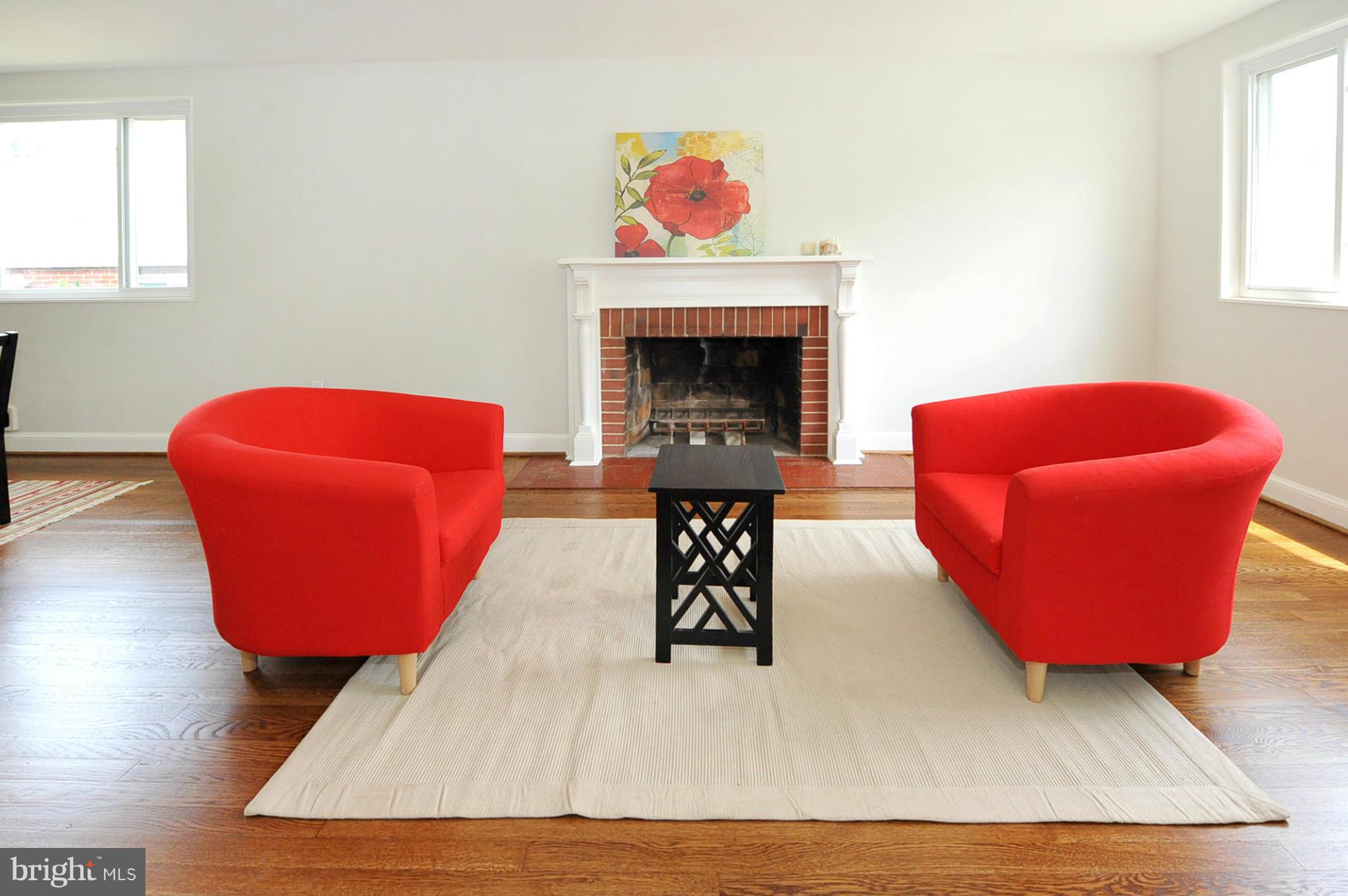 4409 Rosedale Avenue Bethesda, MD 20814 - Photo 6 of 30 Living Room