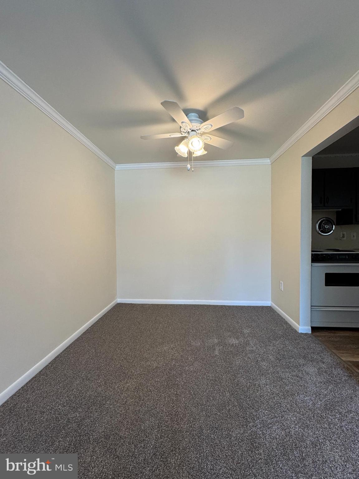 804 Vaughn Road, Unit A5 Pottstown, PA 19465 - Photo 3 of 9 Dining Room
