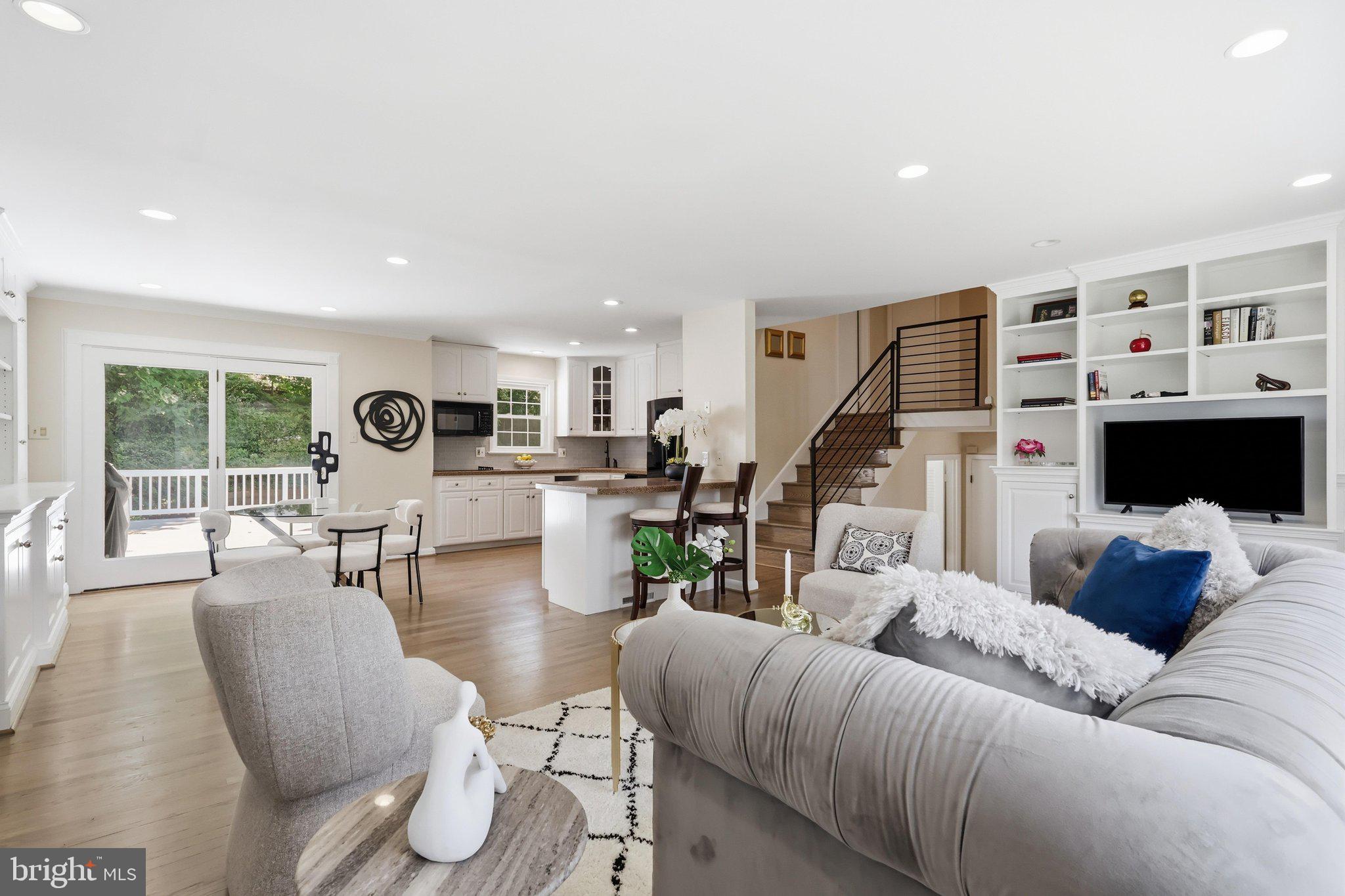 2322 Windsor Road Alexandria, VA 22307 - Photo 8 of 60 Gallery Image 8
