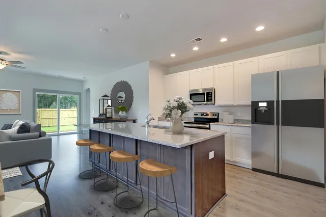 $467,950 | 221 Creek Pointe Drive, Moncks Corner, SC 29461