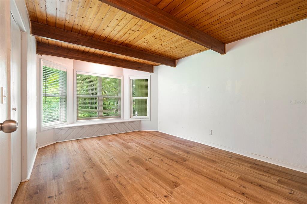 39127 Pretty Pond Road Zephyrhills, FL 33540 - Photo 17 of 36