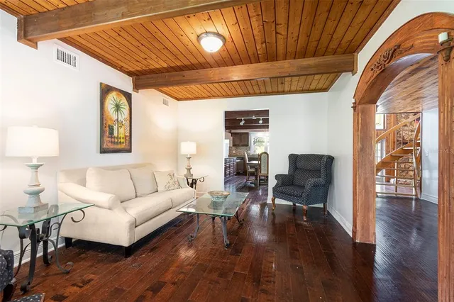 $675,000 | 39127 Pretty Pond Road, Zephyrhills, FL 33540