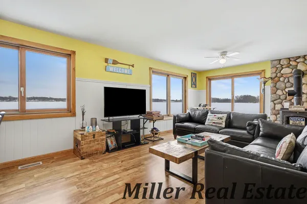 $539,000 | 9059 Highway 43, Delton, MI 49046