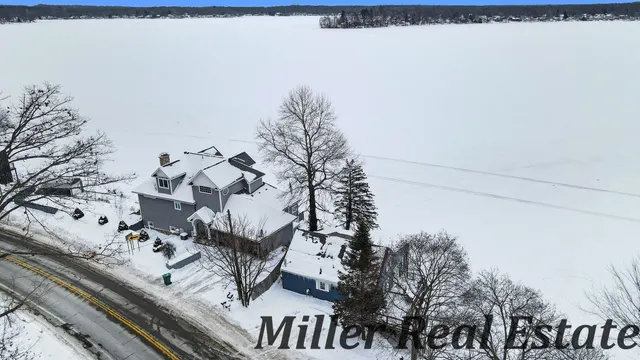 $559,000 | 9059 Highway 43, Delton, MI 49046