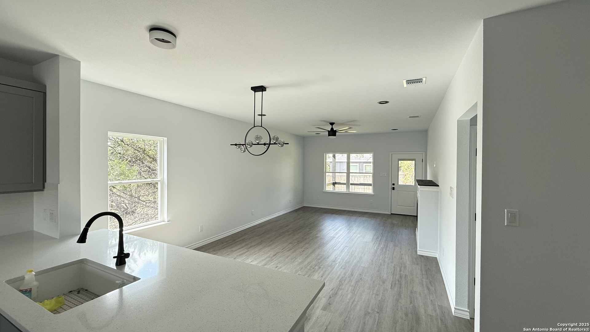 124 Lookout Court Spring Branch, TX 78070 - Photo 14 of 28 a view of a room that has a bathtub in it