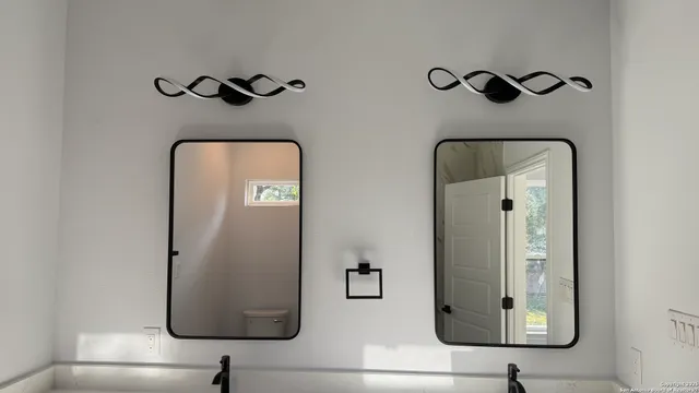 $359,000 | 124 Lookout Court, Spring Branch, TX 78070