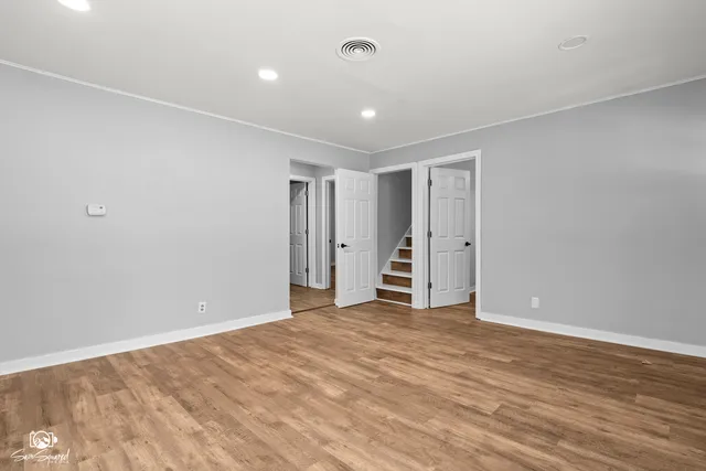 a view of empty room