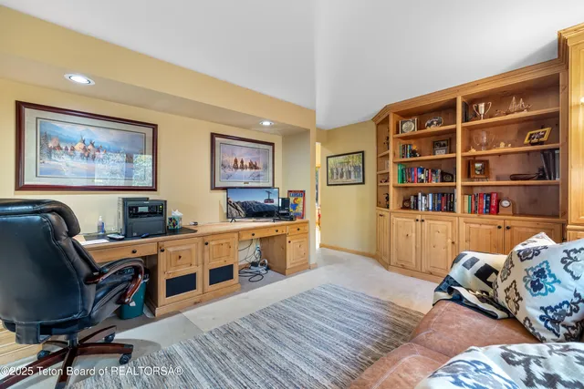 $4,950,000 | 3035 White Pine Lane, Wilson, WY 83014