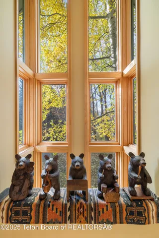 $4,950,000 | 3035 White Pine Lane, Wilson, WY 83014