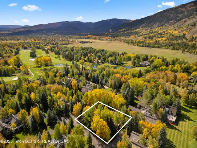 $4,950,000 | 3035 White Pine Lane, Wilson, WY 83014