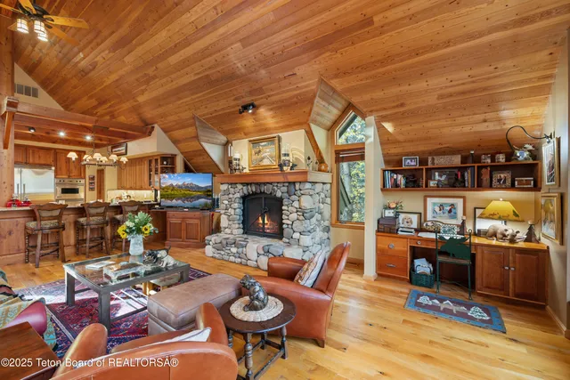 $4,950,000 | 3035 White Pine Lane, Wilson, WY 83014