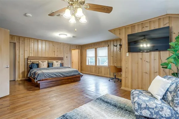 $6,500 | 1505 North Riverside Drive, Fort Worth, TX 76111