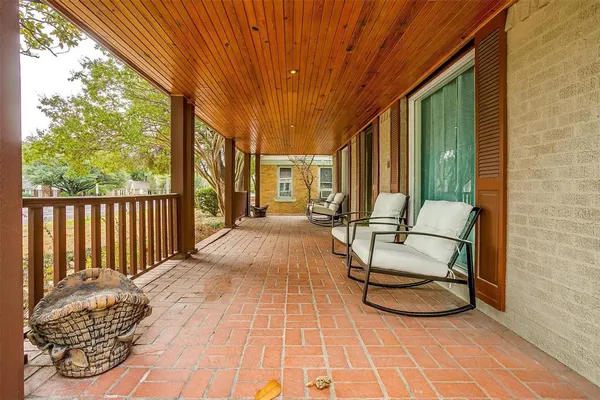 $6,500 | 1505 North Riverside Drive, Fort Worth, TX 76111