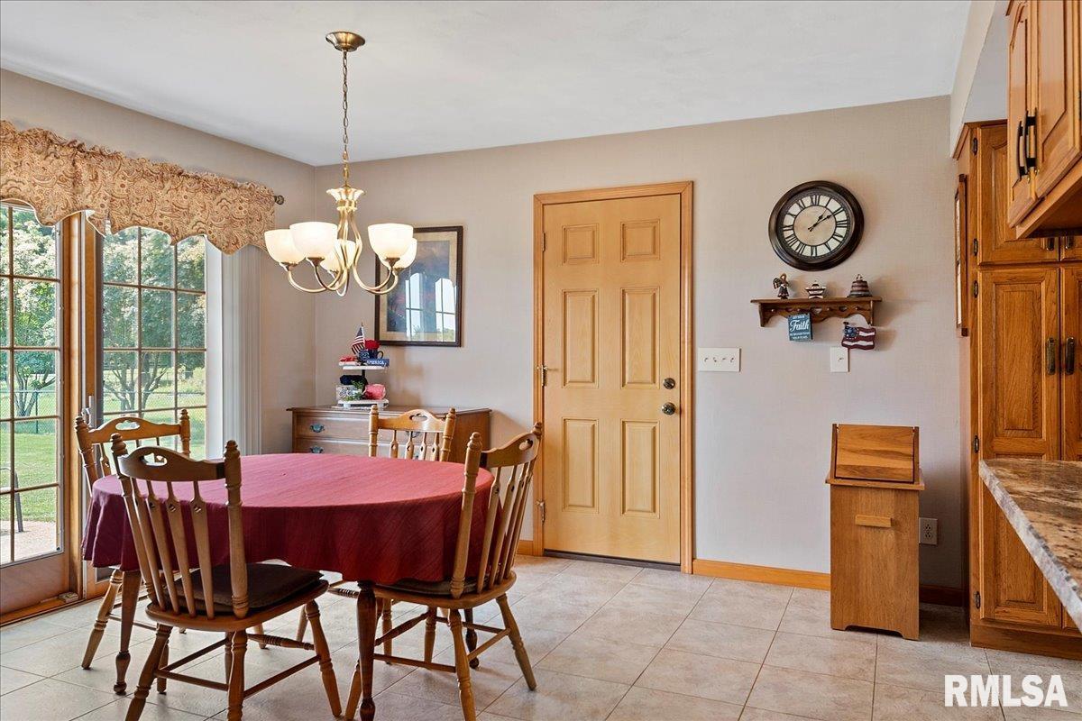 716 West Main Street Rochester, IL 62563 - Photo 9 of 43