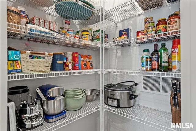 $399,900 | 3702 Westgate Drive, Springfield, IL 62711