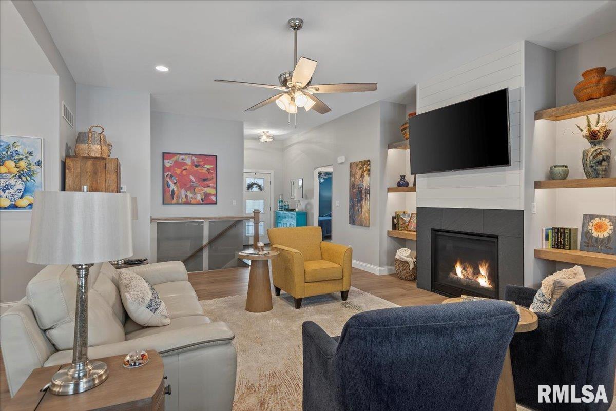 3702 Westgate Drive Springfield, IL 62711 - Photo 3 of 30