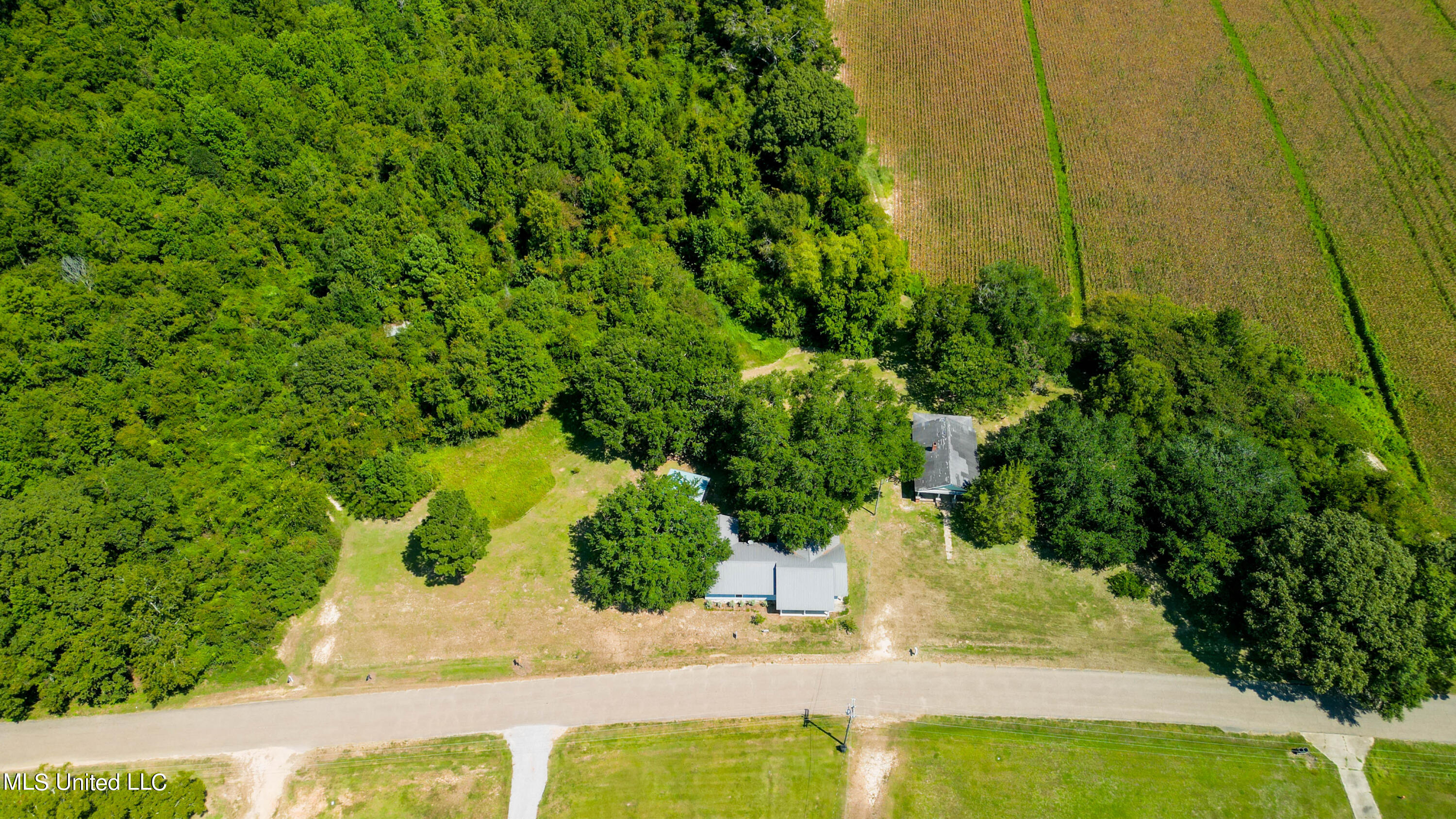 6877 Union Road Richton, MS 39476 - Photo 29 of 30 6877 Union Rd Richton-28