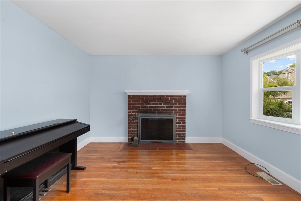 5 Ayles Road Boston, MA 02136 - Photo 5 of 39 Gallery Image 5