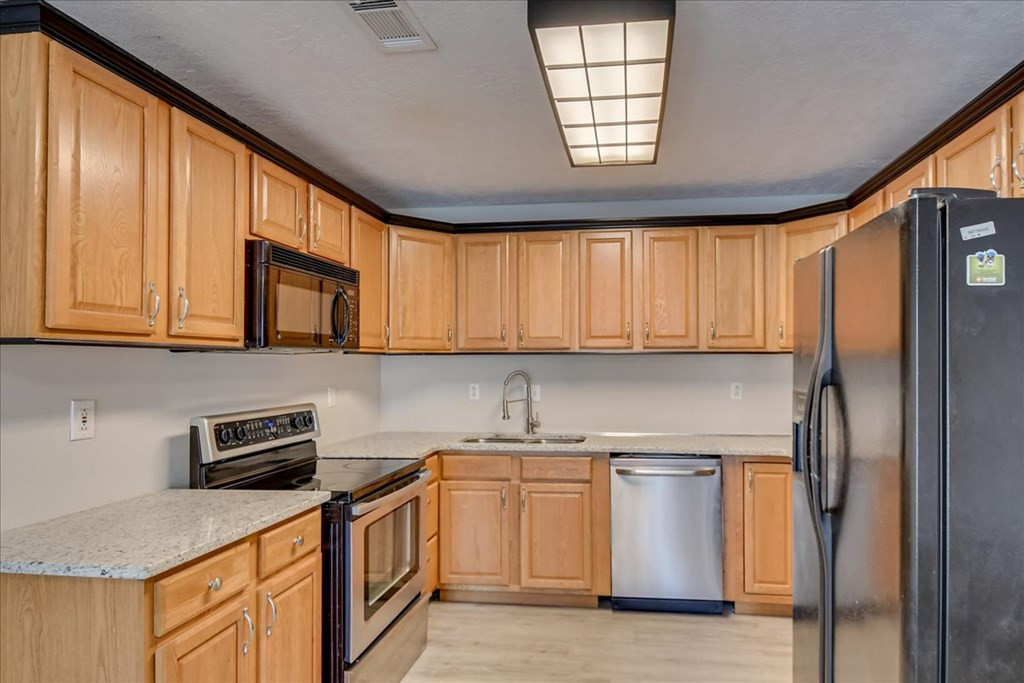 2352 Willis Foreman Road Hephzibah, GA 30815 - Photo 11 of 28