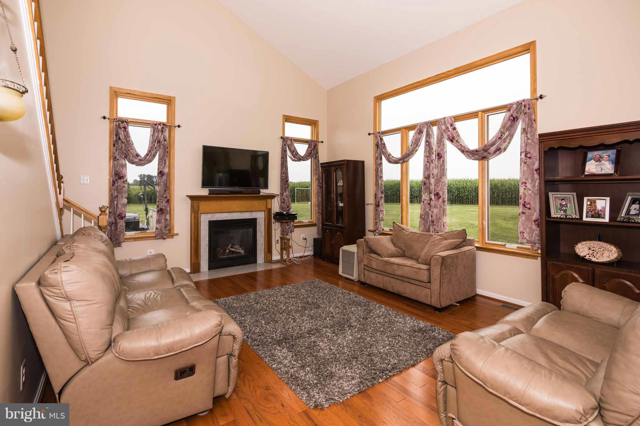 3479 Shiloh Road Hampstead, MD 21074 - Photo 13 of 30 Family Room