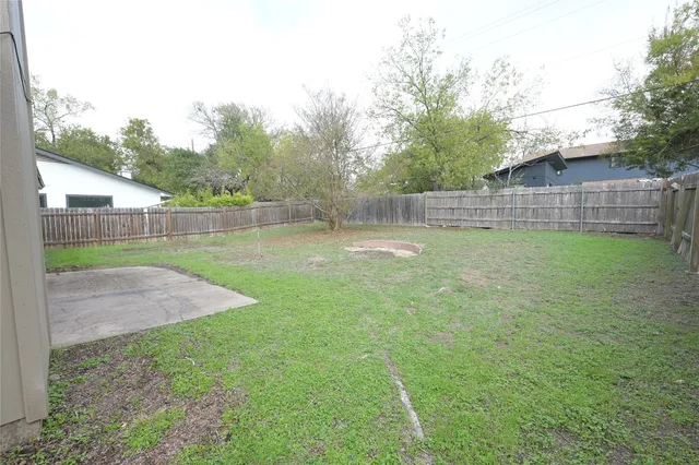 $2,500 | 7403 Ferndale Circle, Austin, TX 78745