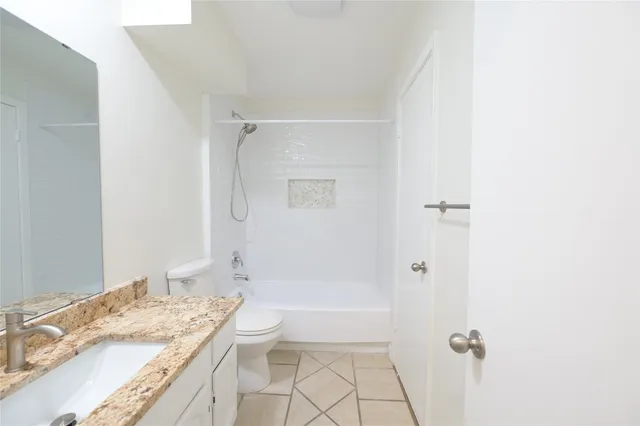 $2,500 | 7403 Ferndale Circle, Austin, TX 78745