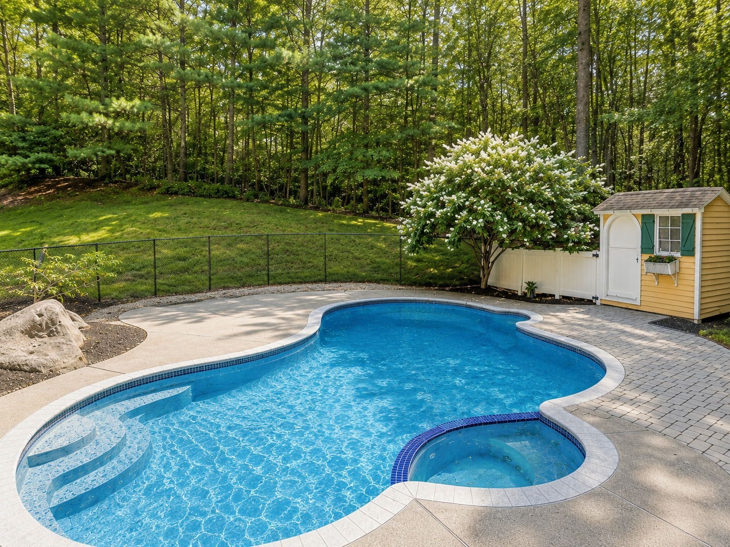 10 Hawk Ridge Road Andover, MA 01810 - Photo 3 of 27 Gallery Image 3