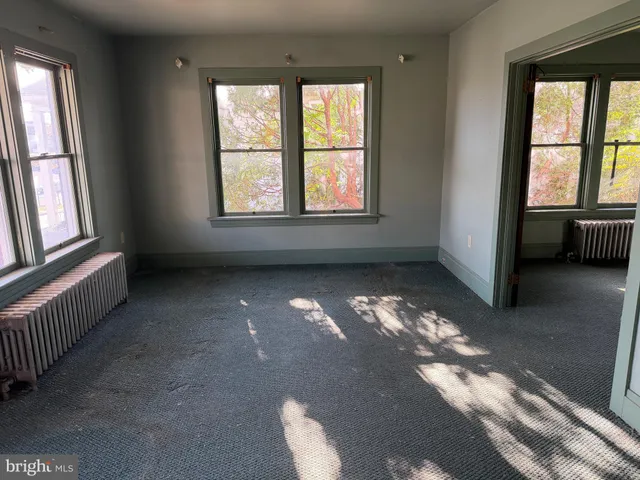 a view of livingroom with furniture