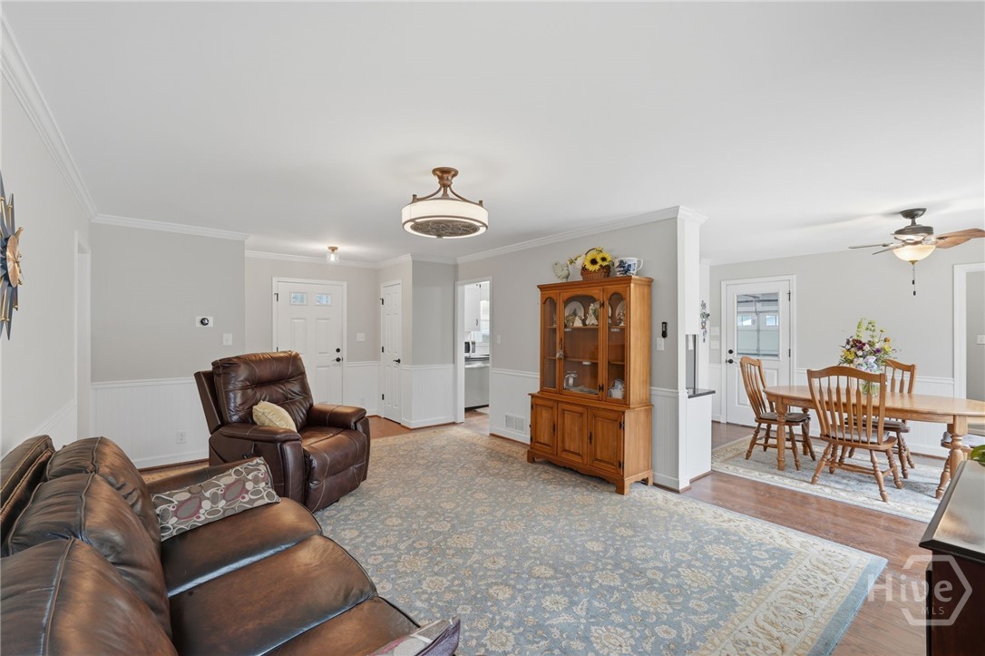 1066 Oak Road Southwest Lilburn, GA 30047 - Photo 12 of 49 Gallery Image 12