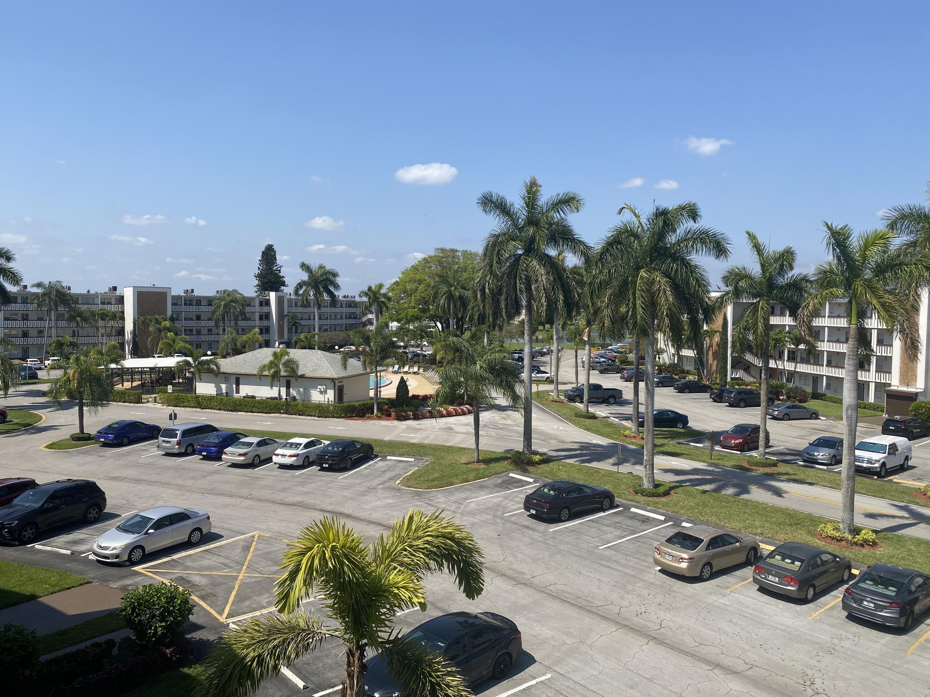 4052 Hythe A Boca Raton, FL 33434 - Photo 39 of 40 View of pool from catwalk