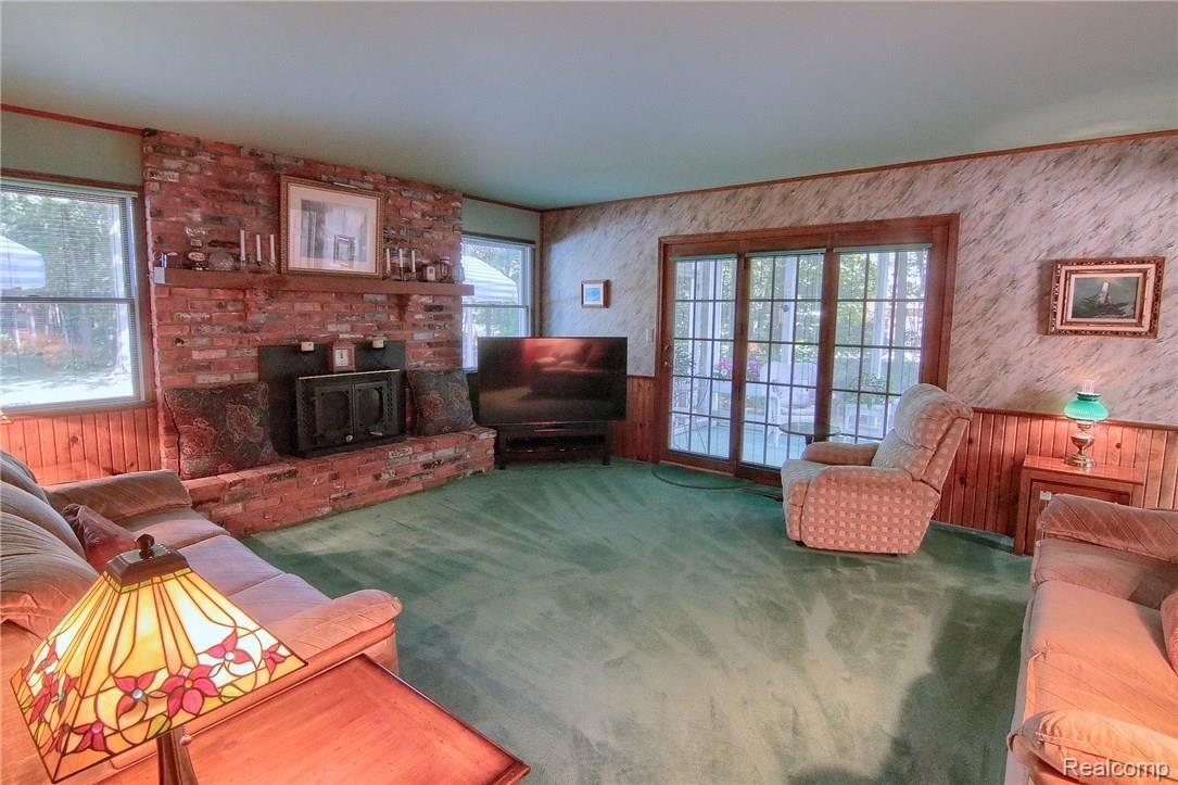 35750 Ash Road New Boston, MI 48164 - Photo 9 of 27 Family_Room.jpg