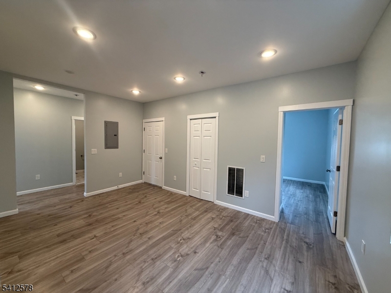 190 East Lindsley Road, Unit 2 Cedar Grove, NJ 07009 - Photo 4 of 13