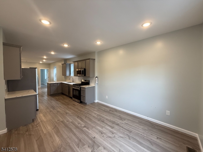 190 East Lindsley Road, Unit 2 Cedar Grove, NJ 07009 - Photo 7 of 13