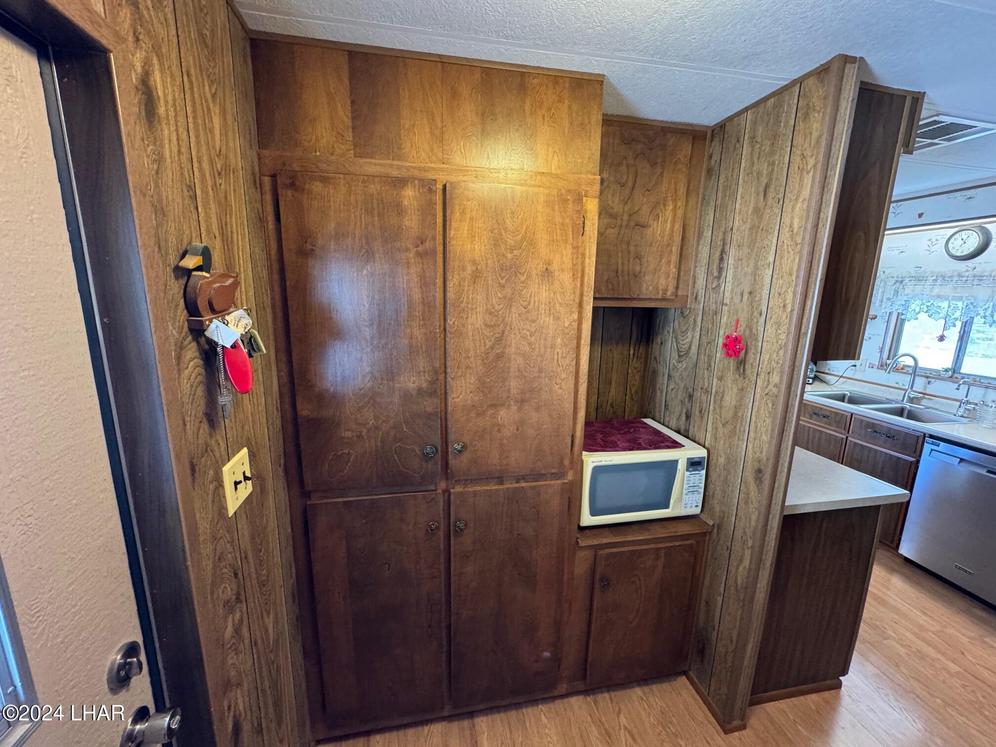 25514 Pendleton Way Bouse, AZ 85325 - Photo 15 of 24 Kitchen storage area
