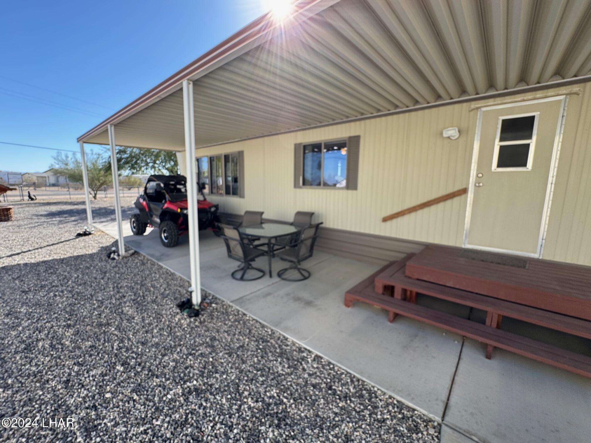 25514 Pendleton Way Bouse, AZ 85325 - Photo 8 of 24 Side view