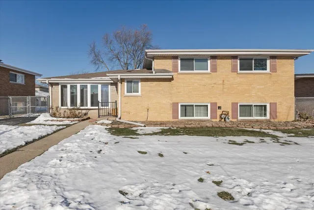 $625,000 | 7910 Churchill Street, Morton Grove, IL 60053